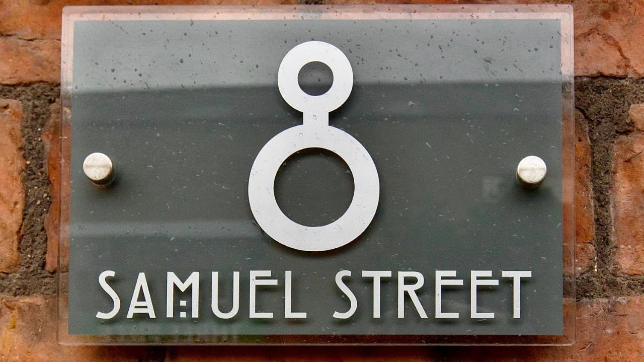 8 Samuel Street Appartement Crewe Buitenkant foto